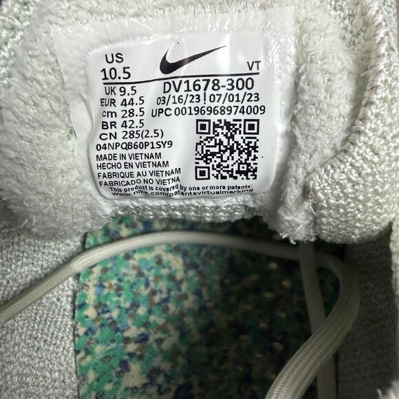 Nike Air VaporMax 2023 Flyknit Shoes Mens Size 10.5 White Running DV1678-300 main image 3